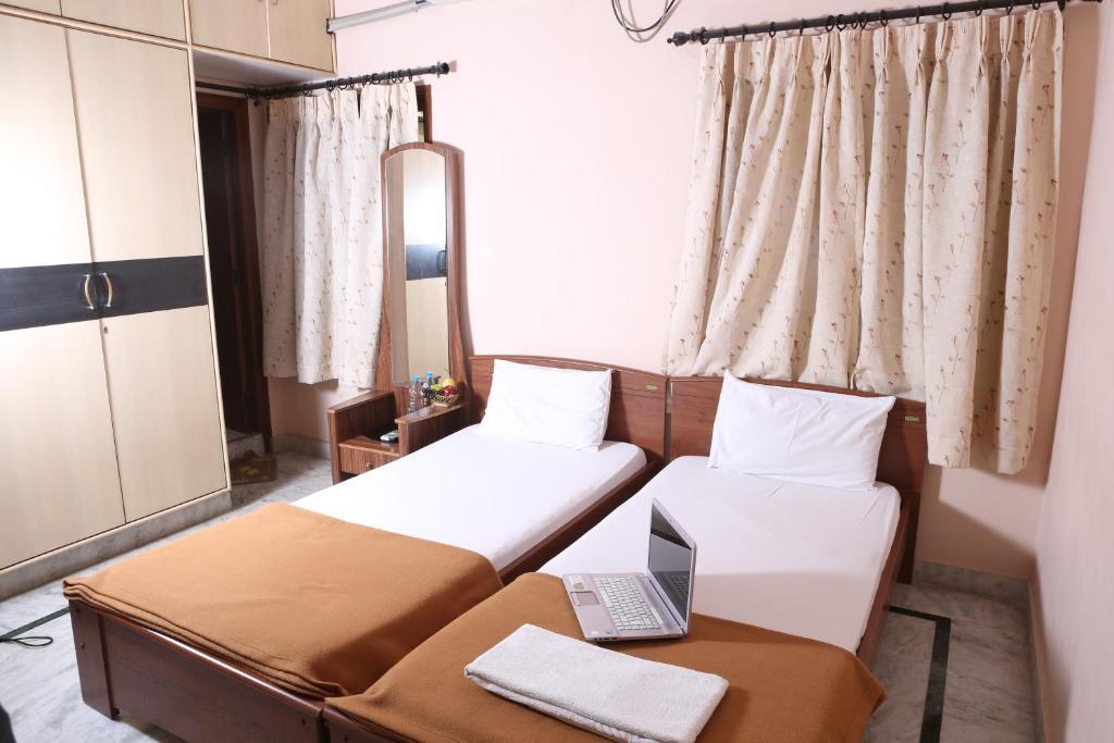 Executel Begumpet Aparthotel Hyderabad Room photo
